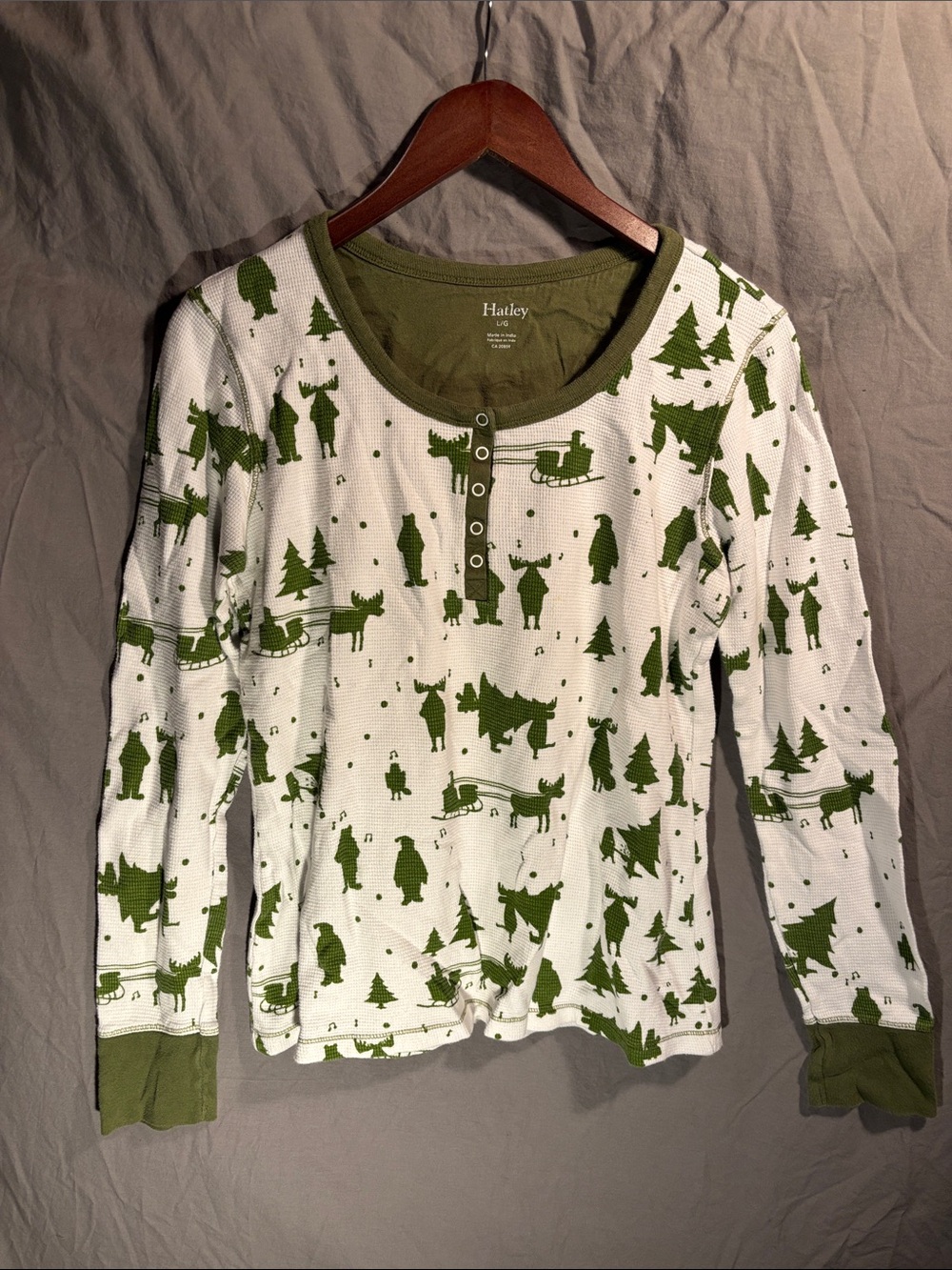 Hatley White & Green Holiday Henley Long Sleeve Top